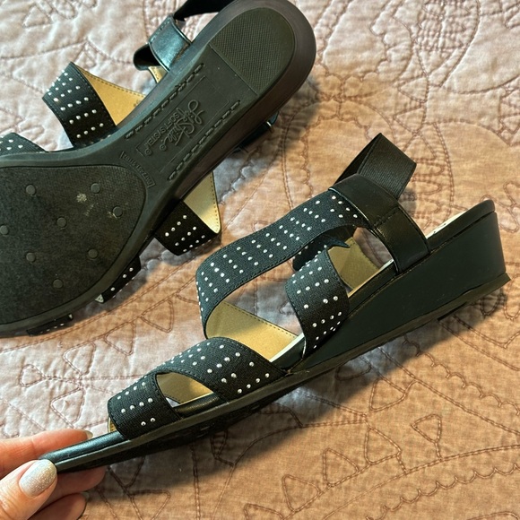 Life Stride Black Sandals with Studded Straps - Picture 3 of 8